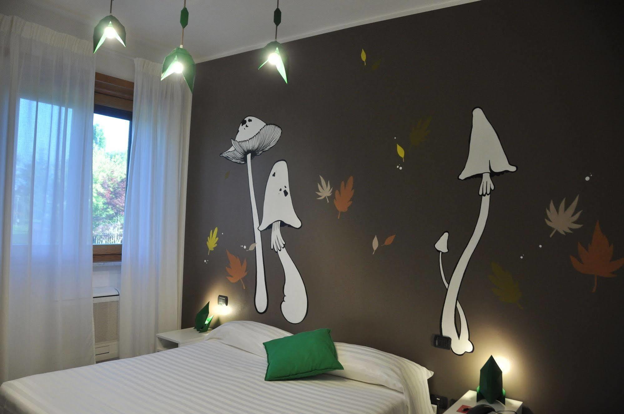 Lo Scoiattolo Piedmont Bike Hotel 普拉罗莫 外观 照片